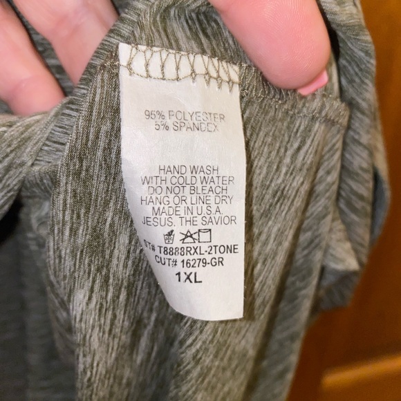 Brand New Boutique Crotchet Trimmed Sleeve Shirt - Picture 5 of 5